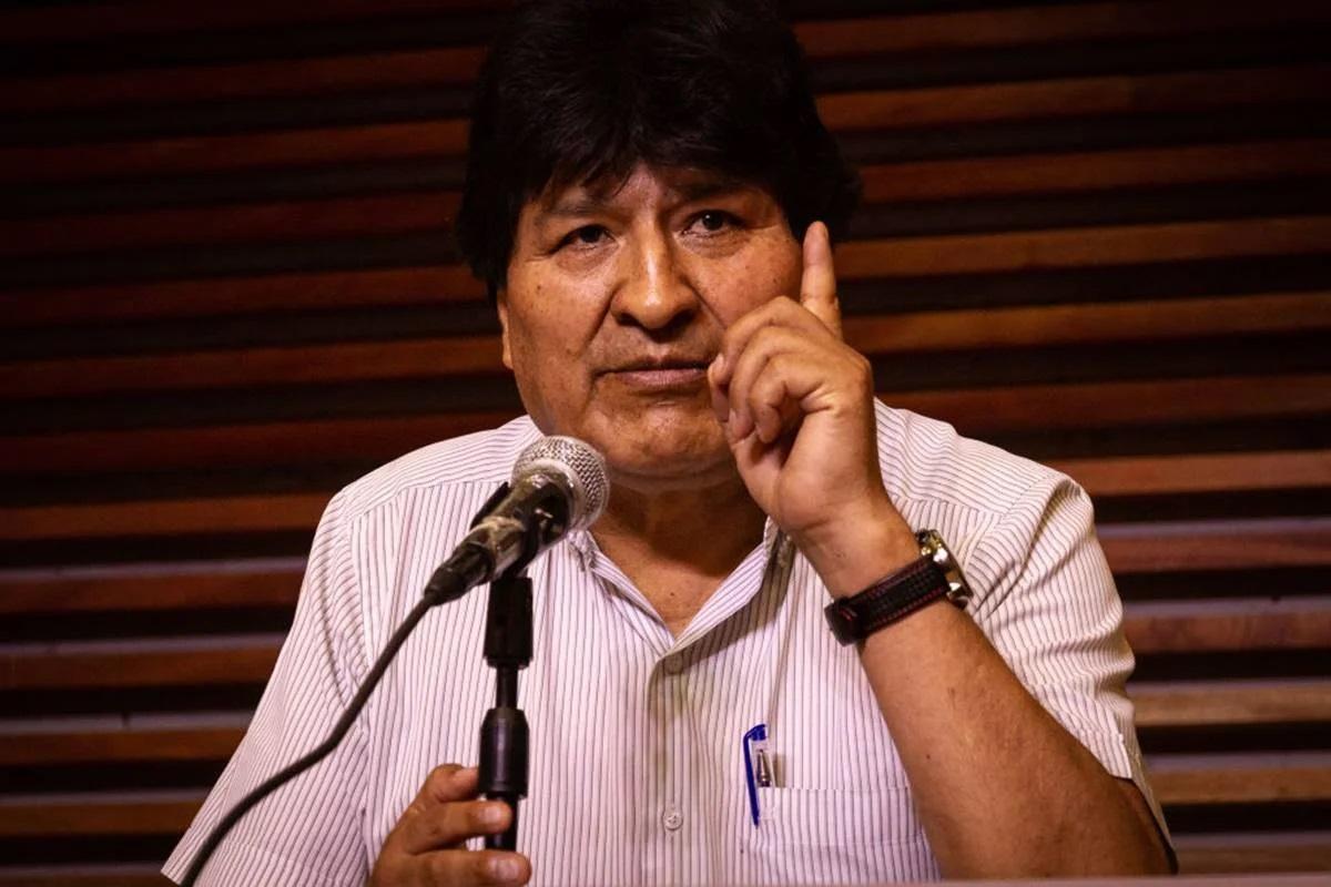 Evo Morales acusa presidente da Bolívia de dar ordens para matá-lo