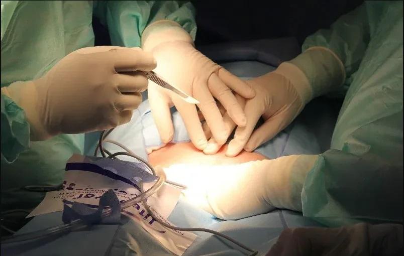 Fila no SUS pode passar de 10 anos; médico explica processo de afirmação de gênero