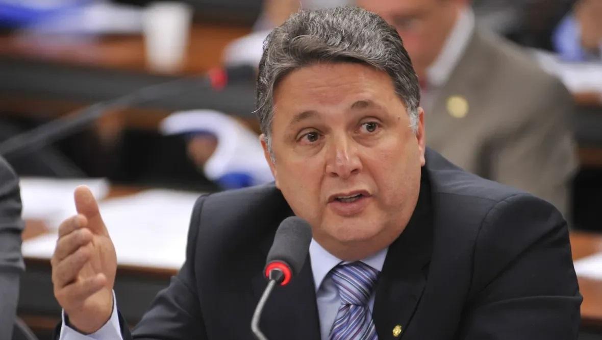 Justiça determina suspensão de direitos políticos de Garotinho por 8 anos