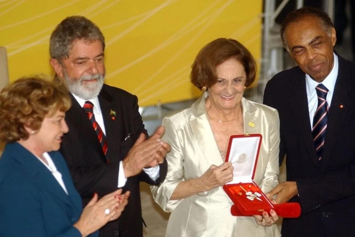 Lula lamenta morte da atriz Laura Cardoso: 
