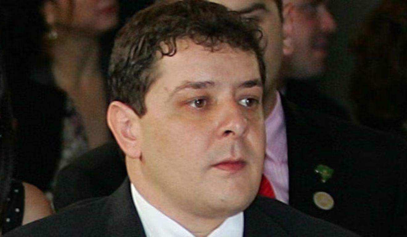 Lulinha muda endereço comercial de sua empresa na Espanha...