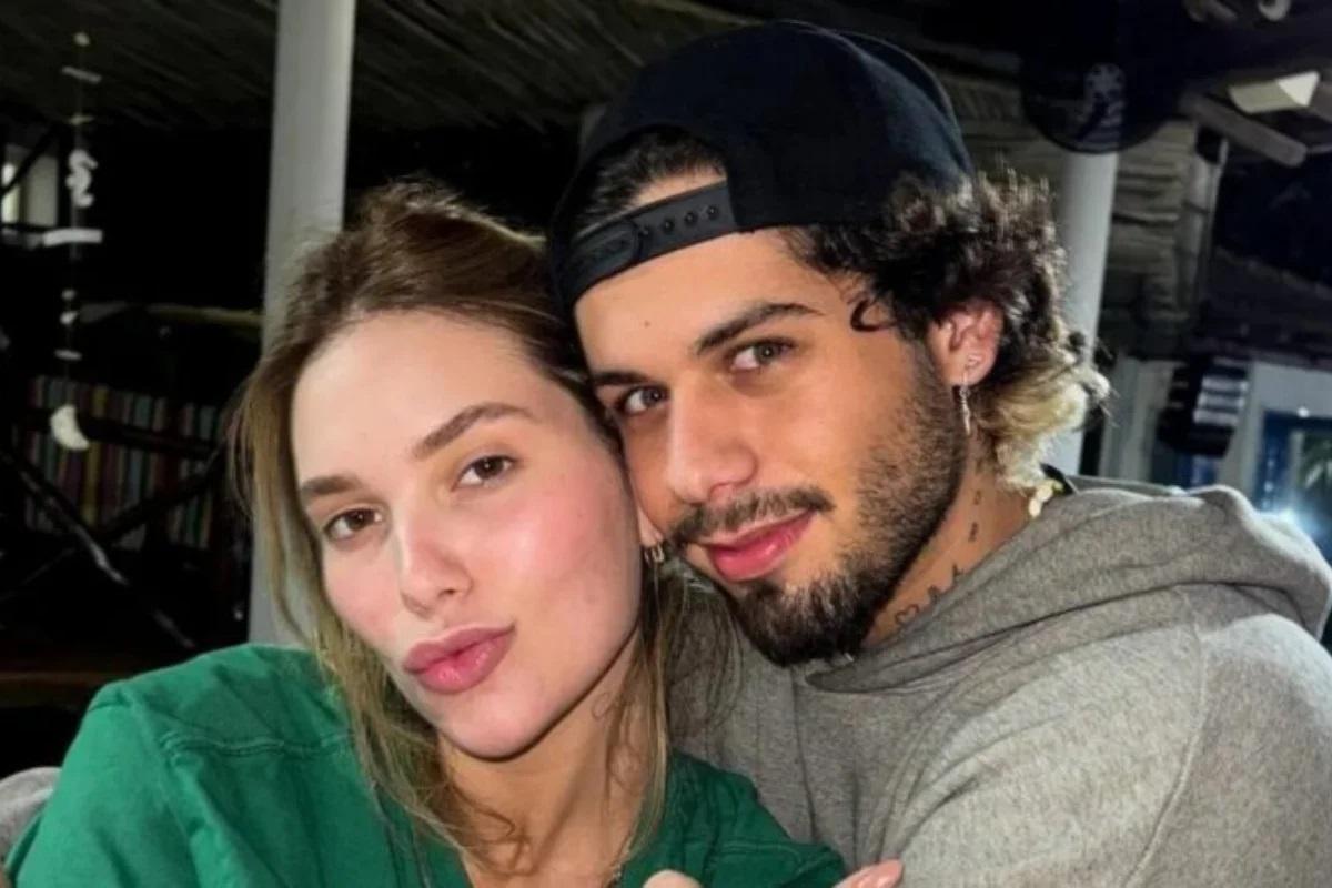 Zé Felipe acha gel íntimo de Virginia em apartamento: 