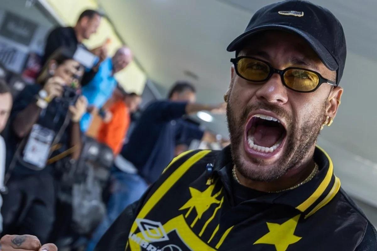 Neymar vibra com vitória do Santos: 