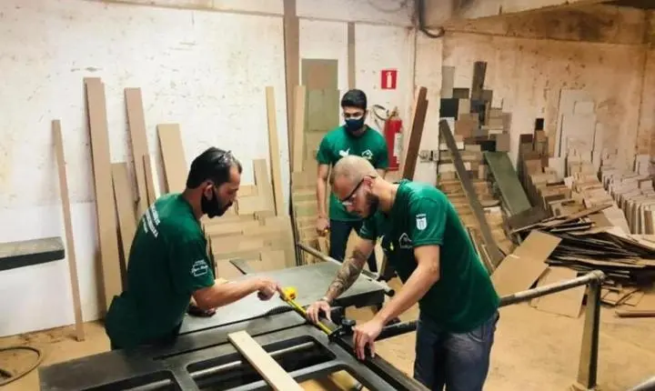 BH abre 40 vagas para curso gratuito de marcenaria