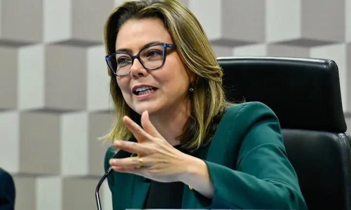Conforme acordo, governo lidera comissão da taxa das blusinhas