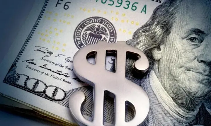 Dólar cai e Bolsa sobe: com eleição, investidor ignora petróleo a US$ 107