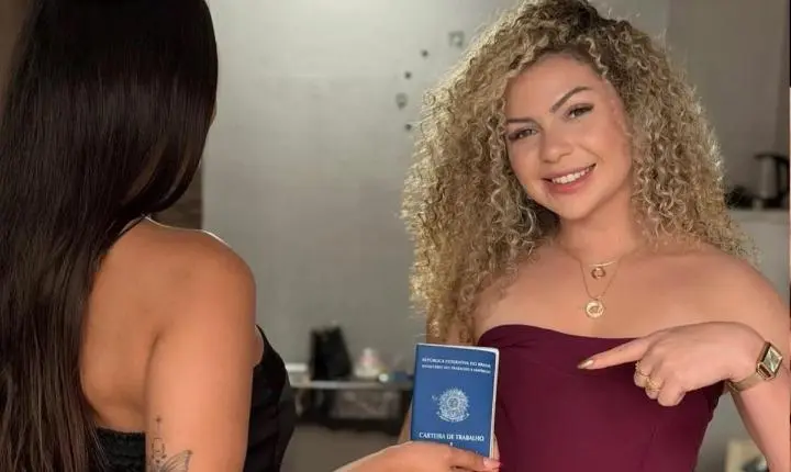 Dona de barbearia nudista anuncia contratação após receber 400 currículos