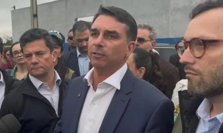Flávio Bolsonaro volta a MG para motociata em Juiz de Fora