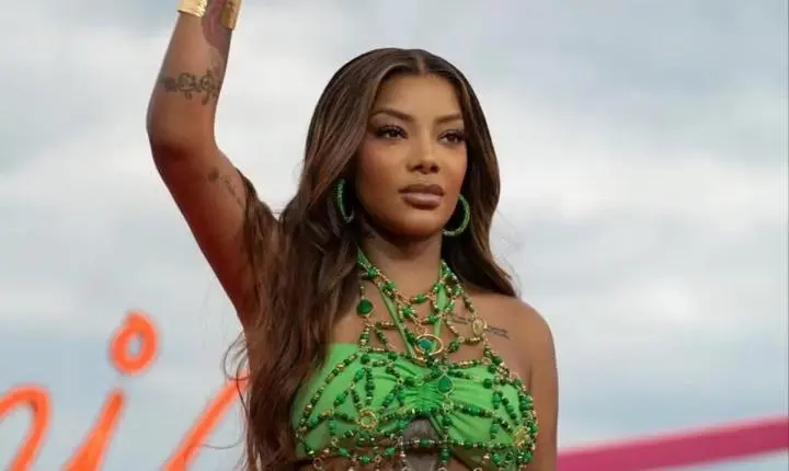 Ludmilla processa Latam após cancelamento de voo e gasto de R$ 32 mil