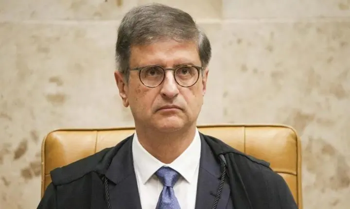 PGR quer nulidade da decisão de Mendonça sobre conversa de Vorcaro e Moraes