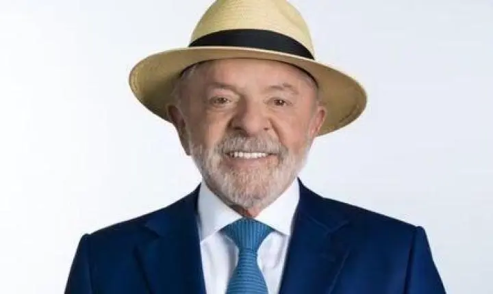 Presente de Janja e recomendação médica: chapéu panamá deve virar uma das marcas de campanha de Lula