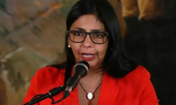 Presidente da Venezuela diz que país continuará a ter controle do petróleo