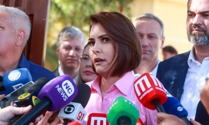 TRE-DF suspende propaganda do PDT após ação de Michelle Bolsonaro